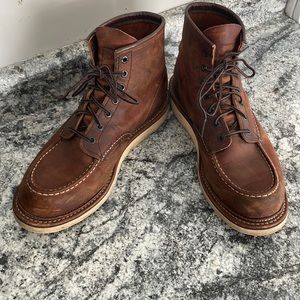 Red Wing Shoes Heritage Moc Toe boots